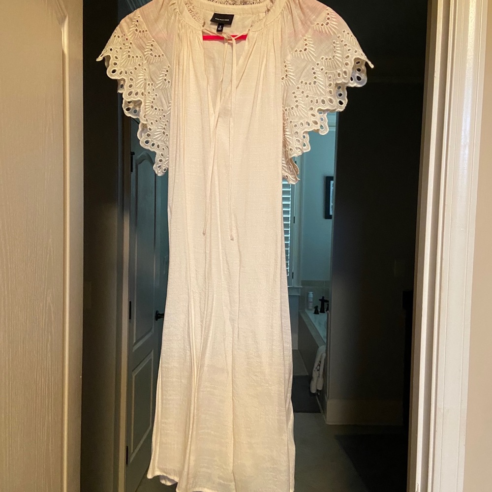 Cream lace sleeve detail dress